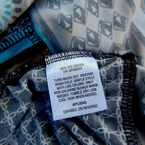 EUC JM COLLECTION Blue, Black & White Abstract Designed Short Sleeve Tunic - Picture 10 of 10